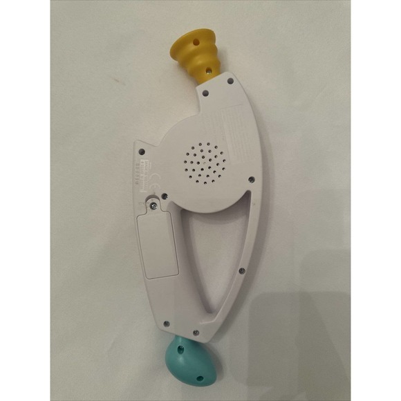 Talking Handheld Electronic Bop It Game 2018 Hasbro Toy Game Sound Twist & Turn - Picture 4 of 6